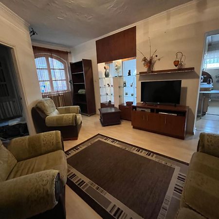 Tocc Apartman Gyál Dış mekan fotoğraf