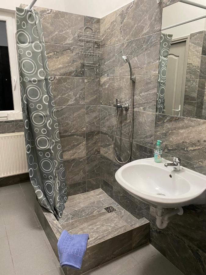 Tocc Apartman Gyál Dış mekan fotoğraf